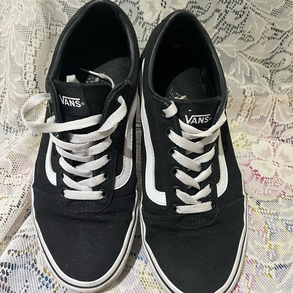 Vans Classic Black and White Low-Top Sneakers size 8.5 women - Picture 4 of 7